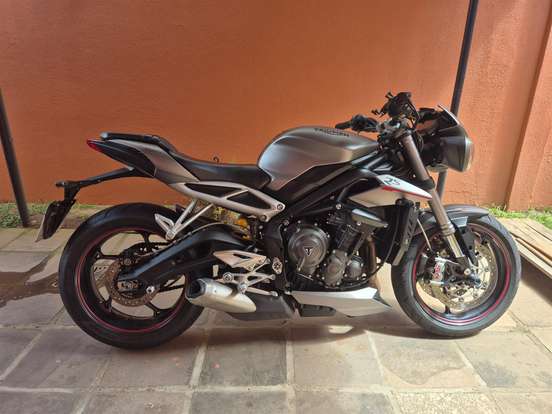 TRIUMPH-STREET TRIPLE 765 RS TRIUMPH-STREET TRIPLE 765 RS-2018