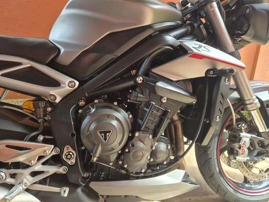 TRIUMPH-STREET TRIPLE 765 RS TRIUMPH-STREET TRIPLE 765 RS-2018