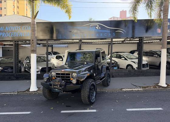 TROLLER T4 2.8 TETO RÍGIDO 12V TURBO INTERCOOLER DIESEL 2P MANUAL