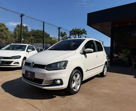 VOLKSWAGEN FOX 1.6 MSI HIGHLINE 16V FLEX 4P MANUAL VOLKSWAGEN FOX 1.6 MSI HIGHLINE 16V FLEX 4P MANUAL