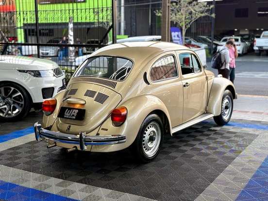 VOLKSWAGEN-FUSCA-1985