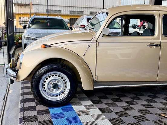 VOLKSWAGEN-FUSCA-1985
