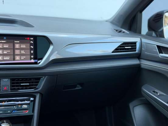 VOLKSWAGEN-TAOS-2024