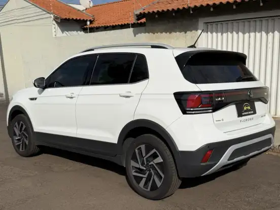 VOLKSWAGEN-T-CROSS-1.4 250 TSI TOTAL FLEX HIGHLINE AUTOMÁTICO VOLKSWAGEN-T-CROSS-2025