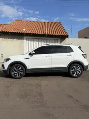 VOLKSWAGEN-T-CROSS-2025