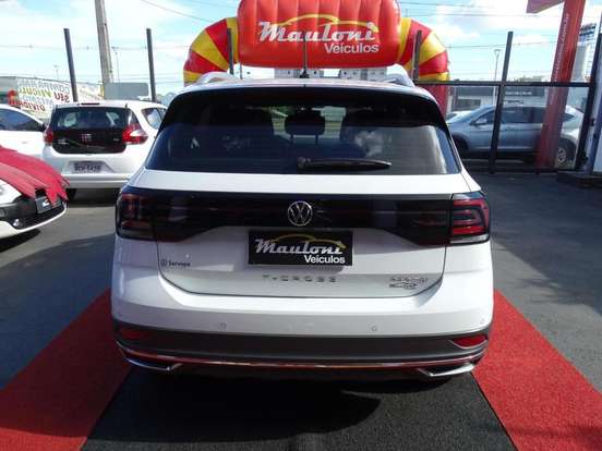 VOLKSWAGEN-T-CROSS-2023