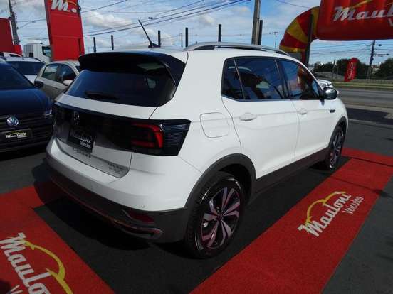 VOLKSWAGEN-T-CROSS-2023