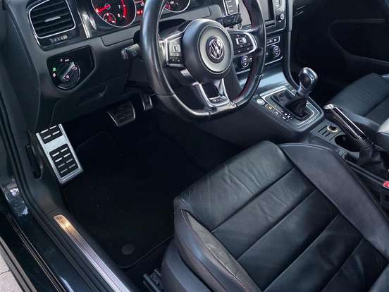 VOLKSWAGEN-GOLF-2.0 TSI GTI 16V TURBO GASOLINA 4P AUTOMÁTICO VOLKSWAGEN-GOLF-2015