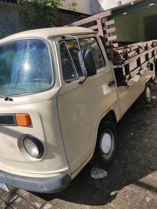 VOLKSWAGEN KOMBI 1.6 MI PICK-UP CS 8V GASOLINA 2P MANUAL
