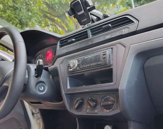 VOLKSWAGEN-SAVEIRO-2021