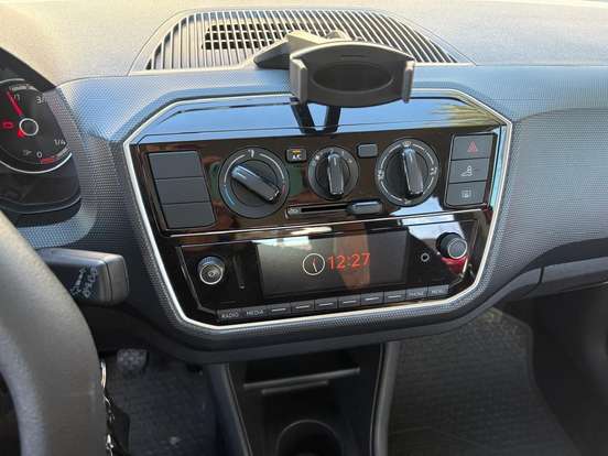 VOLKSWAGEN-UP-1.0 170 TSI TOTAL FLEX XTREME 4P MANUAL VOLKSWAGEN-UP-2021