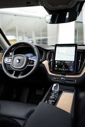 VOLVO-XC60-2.0 T8 PHEV ULTRA AWD GEARTRONIC VOLVO-XC60-2025