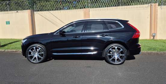 VOLVO-XC60-2019