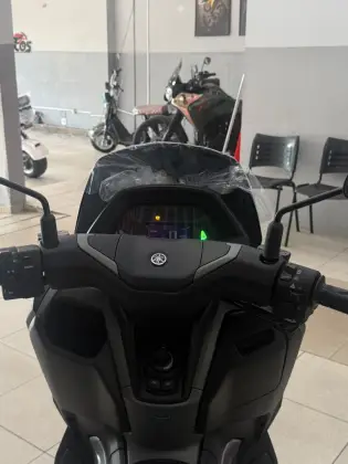 YAMAHA NMAX CONNECTED 160 ABS YAMAHA NMAX CONNECTED 160 ABS
