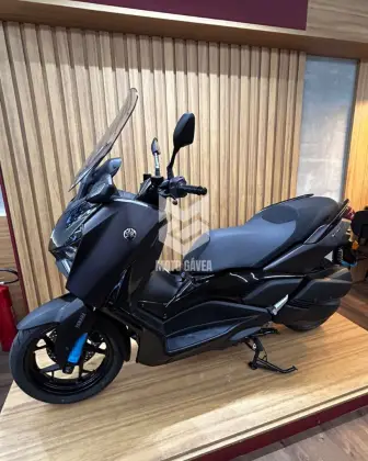 YAMAHA XMAX 300 CONNECTED ABS YAMAHA XMAX 300 CONNECTED ABS