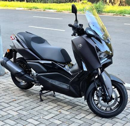YAMAHA XMAX 300 CONNECTED ABS 
