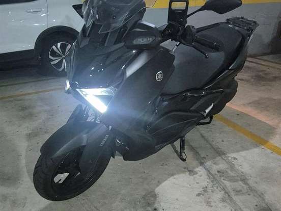 YAMAHA-XMAX 300 CONNECTED ABS YAMAHA-XMAX 300 CONNECTED ABS-2026