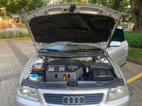 AUDI-A3-1.8 20V GASOLINA 4P AUTOMÁTICO AUDI-A3-2000