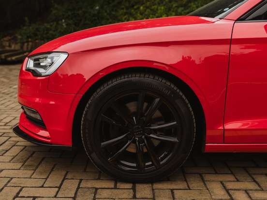 AUDI-A3-1.8 TFSI SEDAN AMBITION 16V 180CV GASOLINA 4P AUTOMÁTICO AUDI-A3-2015