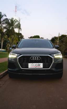 AUDI-Q3-2020