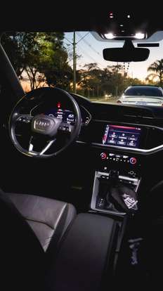 AUDI-Q3-2020