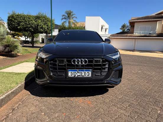AUDI-Q8-3.0 TFSI GASOLINA PERFORMANCE BLACK QUATTRO TIPTRONIC AUDI-Q8-2021