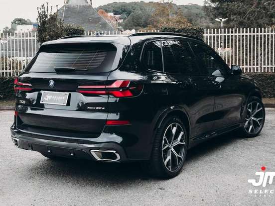 BMW-X5-3.0 I6 TURBO HÍBRIDO XDRIVE50E M SPORT AUTOMÁTICO BMW-X5-2023