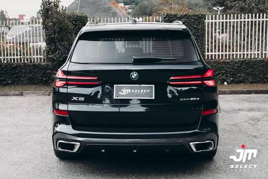 BMW-X5-2023