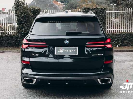BMW-X5-3.0 I6 TURBO HÍBRIDO XDRIVE50E M SPORT AUTOMÁTICO BMW-X5-2023