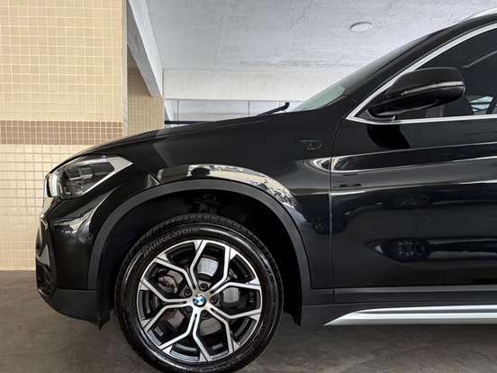 BMW-X1-2.0 16V TURBO ACTIVEFLEX SDRIVE20I X-LINE 4P AUTOMÁTICO BMW-X1-2020