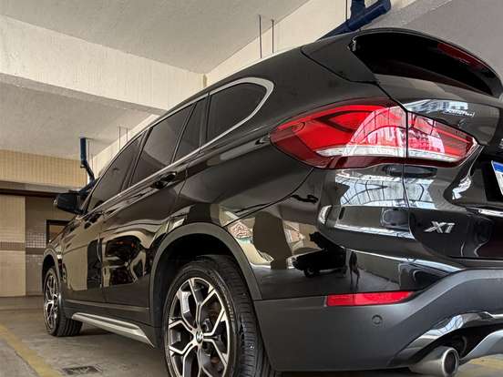 BMW-X1-2.0 16V TURBO ACTIVEFLEX SDRIVE20I X-LINE 4P AUTOMÁTICO BMW-X1-2020