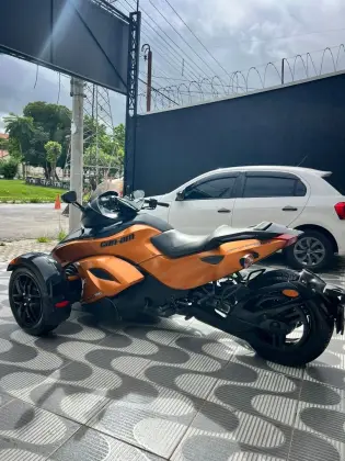 CAN-AM SPYDER RS-S CAN-AM SPYDER RS-S