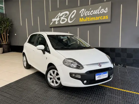 FIAT PUNTO 1.4 ATTRACTIVE ITALIA 8V FLEX 4P MANUAL FIAT PUNTO 1.4 ATTRACTIVE ITALIA 8V FLEX 4P MANUAL