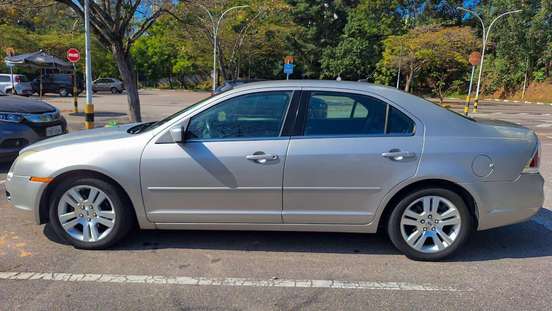 FORD-FUSION-2006