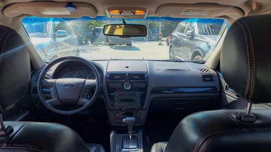 FORD-FUSION-2006