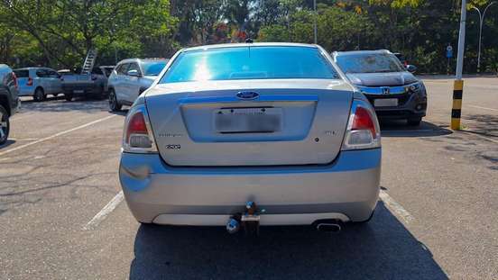 FORD-FUSION-2006
