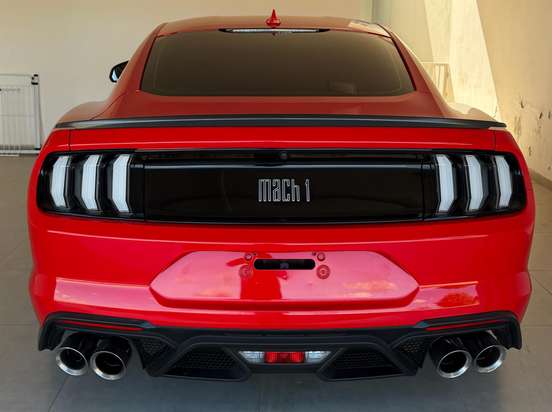 FORD-MUSTANG-2021