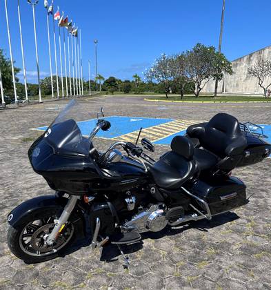 HARLEY-DAVIDSON ROAD GLIDE ULTRA 