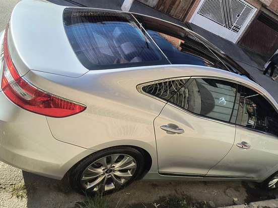 HYUNDAI-AZERA-3.0 MPFI GLS V6 24V GASOLINA 4P AUTOMÁTICO HYUNDAI-AZERA-2011