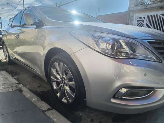 HYUNDAI-AZERA-2011