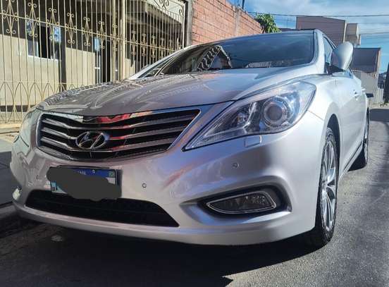 HYUNDAI-AZERA-2011