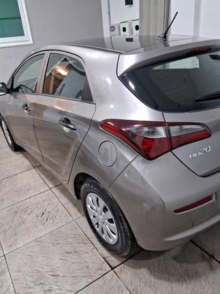 HYUNDAI HB20 1.0 UNIQUE 12V FLEX 4P MANUAL