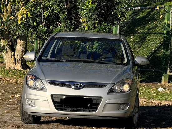 HYUNDAI-I30-2.0 MPFI GLS 16V GASOLINA 4P MANUAL HYUNDAI-I30-2011