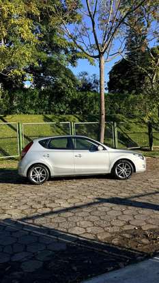 HYUNDAI-I30-2011