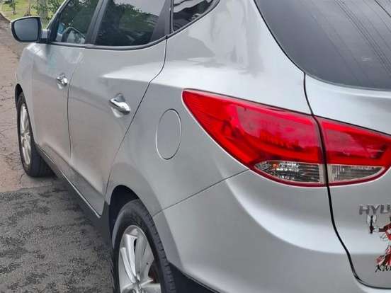 HYUNDAI-IX35-2.0 MPFI GLS 4X2 16V GASOLINA 4P AUTOMÁTICO HYUNDAI-IX35-2011