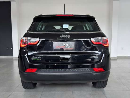JEEP-COMPASS-2.0 16V DIESEL LONGITUDE 4X4 AUTOMÁTICO JEEP-COMPASS-2017