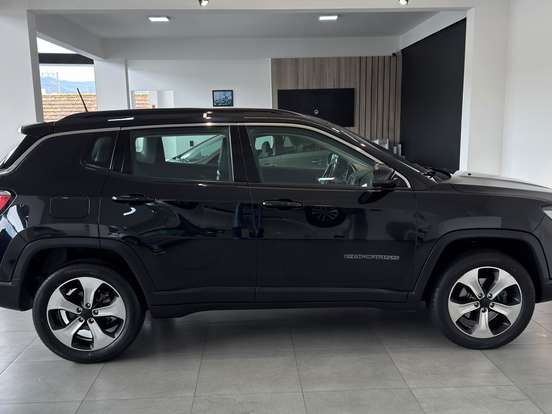 JEEP-COMPASS-2.0 16V DIESEL LONGITUDE 4X4 AUTOMÁTICO JEEP-COMPASS-2017
