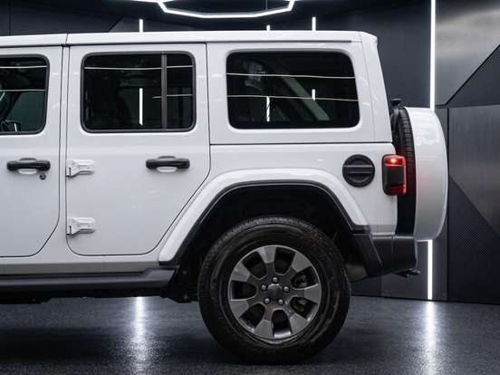 JEEP-WRANGLER-2.0 TURBO GASOLINA SAHARA 4P 4X4 AT8 JEEP-WRANGLER-2023