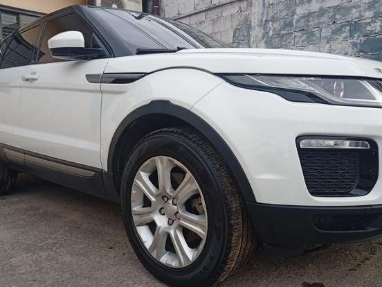 LAND ROVER-RANGE ROVER EVOQUE-2.0 SE 4WD 16V GASOLINA 4P AUTOMÁTICO LAND ROVER-RANGE ROVER EVOQUE-2018