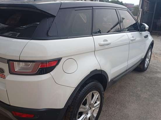LAND ROVER-RANGE ROVER EVOQUE-2.0 SE 4WD 16V GASOLINA 4P AUTOMÁTICO LAND ROVER-RANGE ROVER EVOQUE-2018